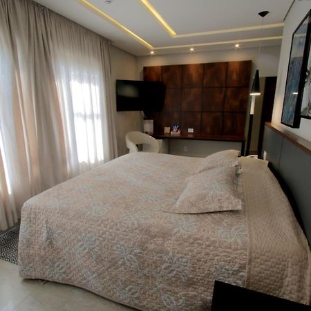 Adria Premium Hotel Guarapuava Buitenkant foto