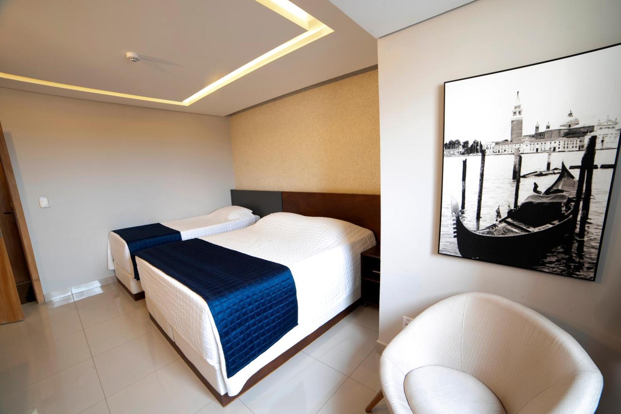 Adria Premium Hotel Guarapuava Buitenkant foto